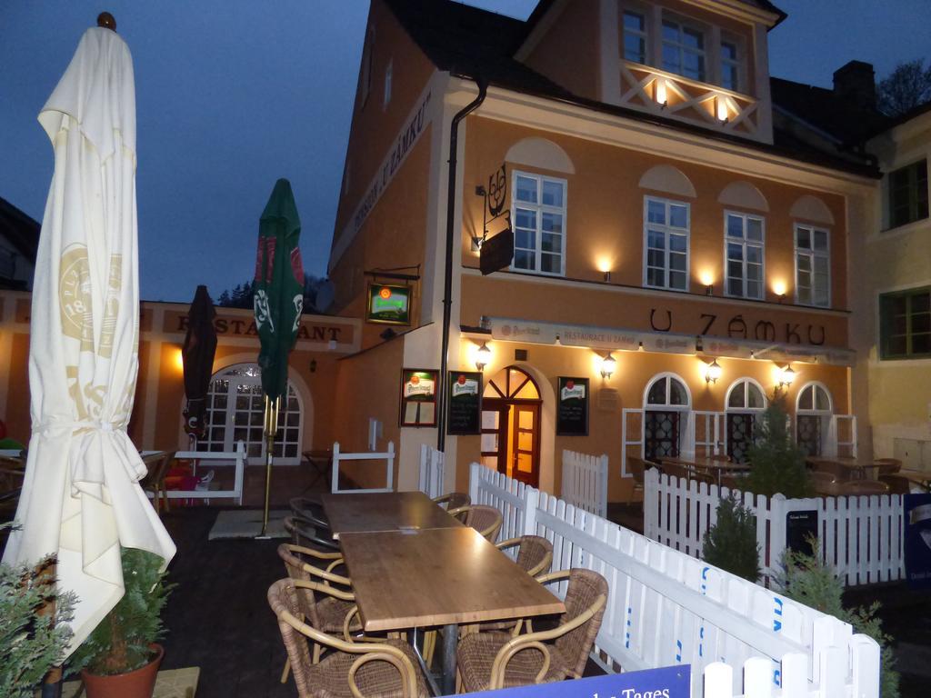 Penzion - Restaurant U Zamku Bečov nad Teplou Eksteriør billede