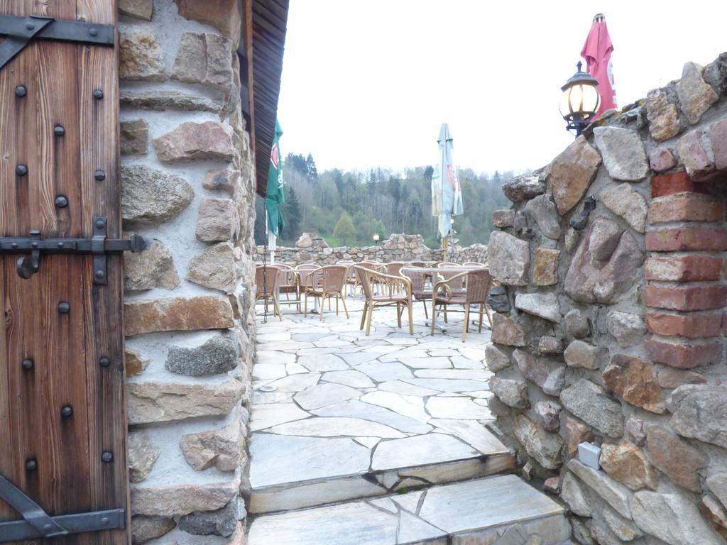 Penzion - Restaurant U Zamku Bečov nad Teplou Eksteriør billede