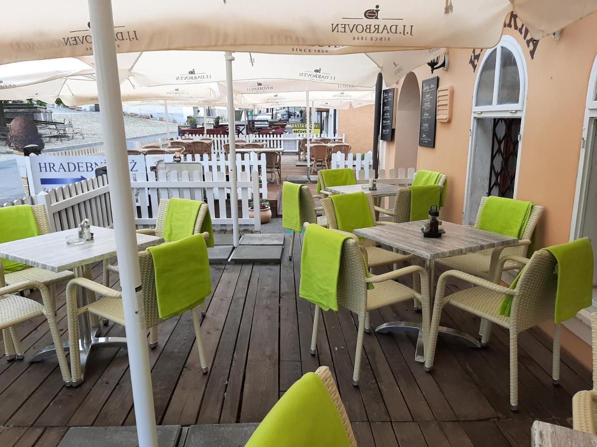 Penzion - Restaurant U Zamku Bečov nad Teplou Eksteriør billede
